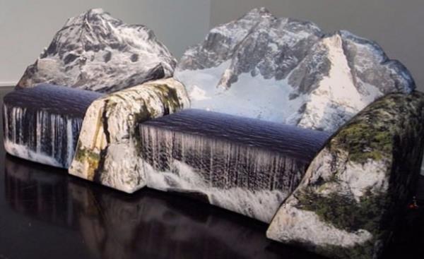 Da Kanepesi  <br>  Sanat Gaetano Pesce'nin en yaratc ii olan bu kanepe 2009 ylnda Milano Tasarm Haftasnda gsterildi.