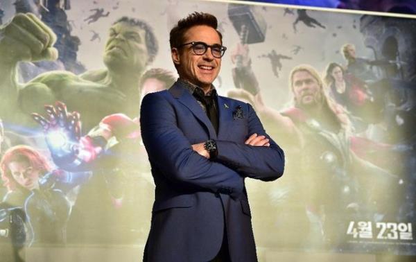 te son 1 ylda en ok kazanan aktrler...<br>  1. Robert Downey Jr.<br>  80 Milyon dolar