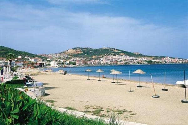 Foa'ya kadar olan sahil eridi gerek kltrel gerek tarihi gerekse doal gzellikleriyle sizleri bekliyor.