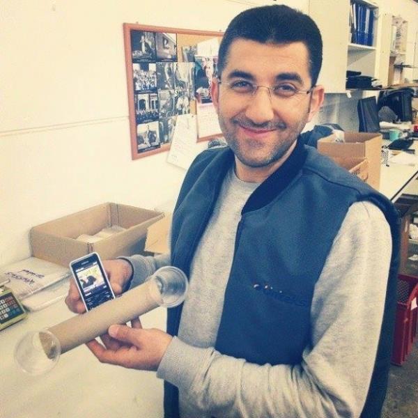 Maliyetsiz ve basit bi hoparlr