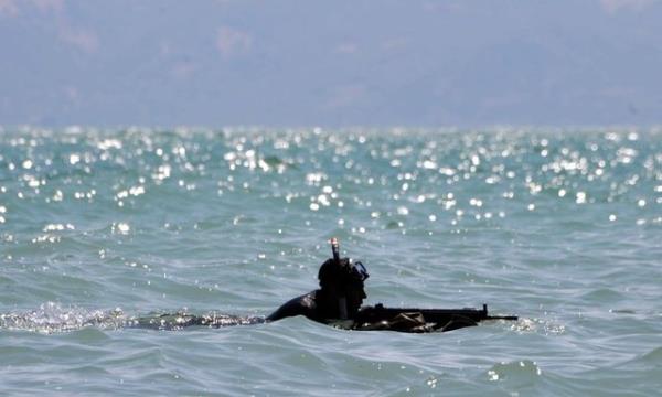 Burada, souk hava koullarna uyum salama, derin karda hayatta kalma ve barnma eitimi gren komandolar, kursun ikinci aamasnda "Kara Komando Harekat"nda ise Burdur, Antalya, Konya ve