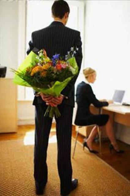 Merak etme hayatm, sekreterimi grsen ok irkin....