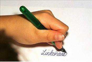 Ylda ortalama 2.500 solak insan, salaklar iin yaplm ara gereler yznden lmektedir