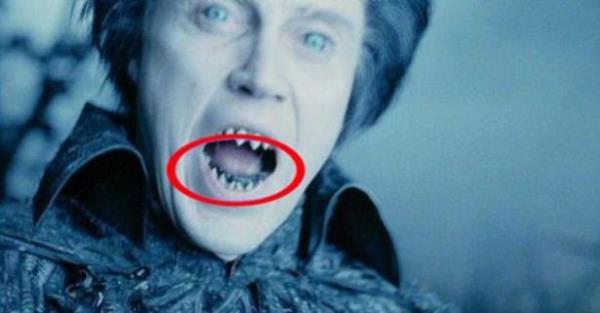 Hayalet Svari filminde Christopher Walken&#8217;n kendi dileri de grnyor...