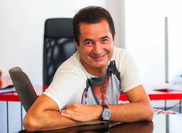 Beylerbeyi`nde deniz manzaral 435 metrekare 6 odal villa sahibi olan Acn Ilcal`nn pek ok gayrimenkul yatrm da olduu biliniyor.