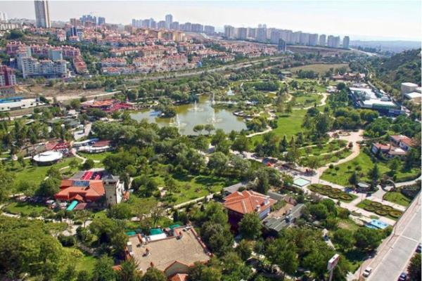 Baheehir Glet Park: zellikle Avclar Bahelievler, Beylikdz evresinde oturan iftler iin ideal mekandr.
