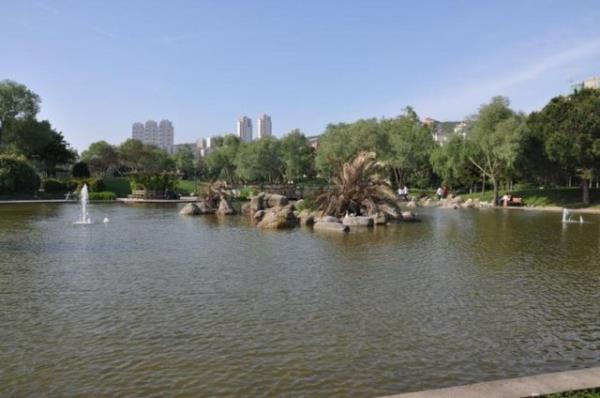 zellikle ak bir alan olduu iin le saatlerinden deil, sabah veya akamst saatlerinin fotoraf ekimi iin tercih edilmesinde fayda var.