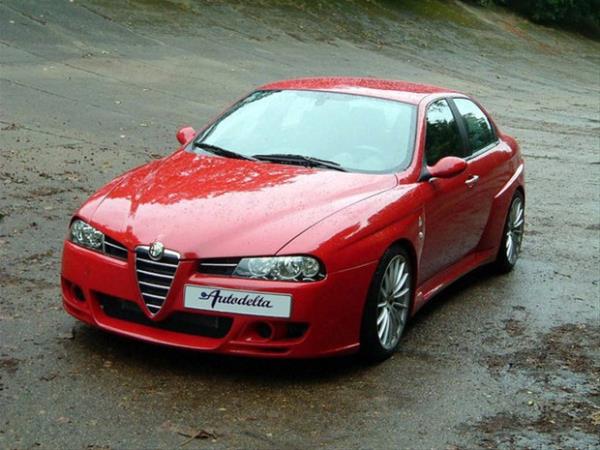 Alfa Romeo-156