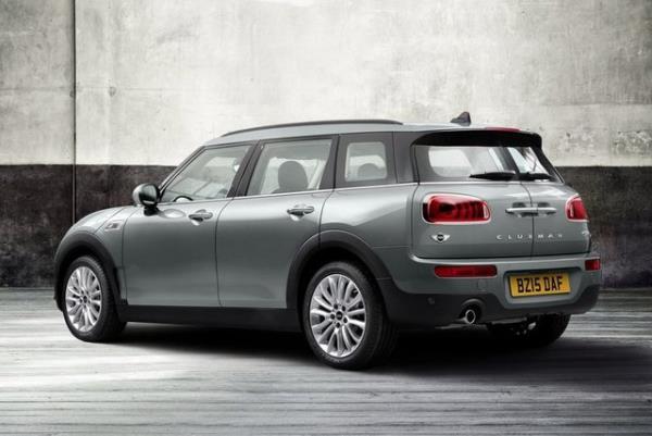 <p>MINI CLUBMAN </p>  <p>MINI'nin Cooper efsanesine bu sezonda karde geliyor. Yeni model Clubman, premium ve kompakt seeneklerle piyasaya kmaya hazlanyor. </p>