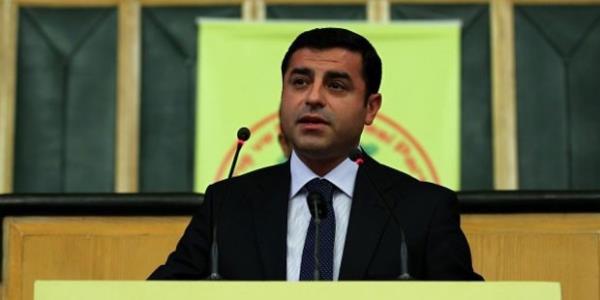 HDP E Genel Bakan Selahattin DEMRTA    <br>Ankara niversitesi Hukuk Fakltesi