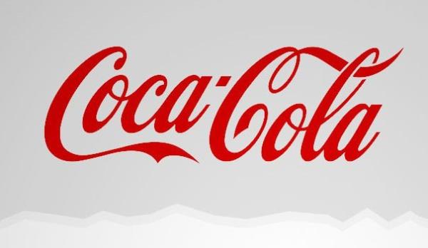 ecek firmas Coca Cola ismini karmn tatlandran &#8216;Coca&#8217; yapraklar ve &#8216;Kola&#8217; fstndan alyor. Kurucusu John S. Pemberton logonun daha iyi gzkmesi iin Kola&#8217;daki K&#8217;yi C&#8217;ye evirdi.