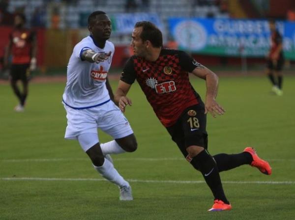 ESKEHRSPOR (12): Ruud Boffin, Jerry Akaminko, Cedric Mongongu, Raheem Lawal, Matias Defederico, Goran Causic, Toko, Muarem Muarem, Leandro Junio, Theofanis Gekas, Nassim Ben Khalifa, Sebastian Pinto