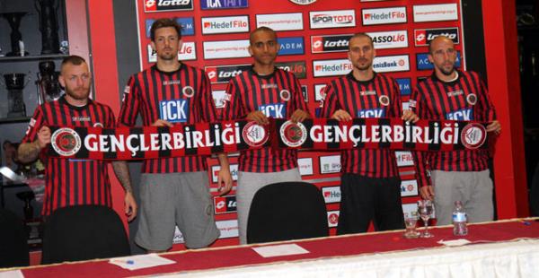 GENLERBRL (12): Johannes Hopf, Iasmin Latovlevici, Walid Atta, Ante Kulusic, Panos Dimitriadis, Olafur Skulason, Martin Spelmann, Nemanja Tomic, Michel Landel, Moestafa El Kabir, Bogdan Stancu, Djalma Campos