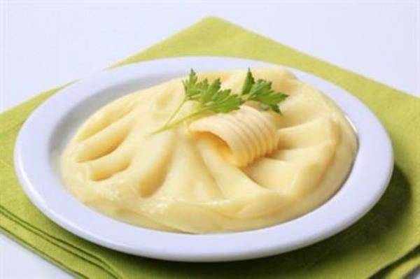 Lezzetli preler yapmak iin...<br>  Patates presini yaparken daha bir lezzetli olmasn istiyorsanz, iine st de katabilirsiniz. Ama ne kadar st katacanz kestiremiyorsanz, st yerine st tozunu tercih edebilirsiniz.