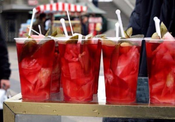 Egzersiz sonrasnda kaslarnz geriliyorsa... <br>  Kulaa garip gelebilir ama birka yudum turu suyu iin. Bu, annda gevemenizi ve arnn giderilmesini salar.