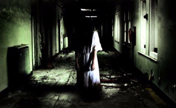 Korku filmi  <br>lk randevuda gideceiniz korku filmi, kar taraf bilinaltnda size daha yakn hissettirir.