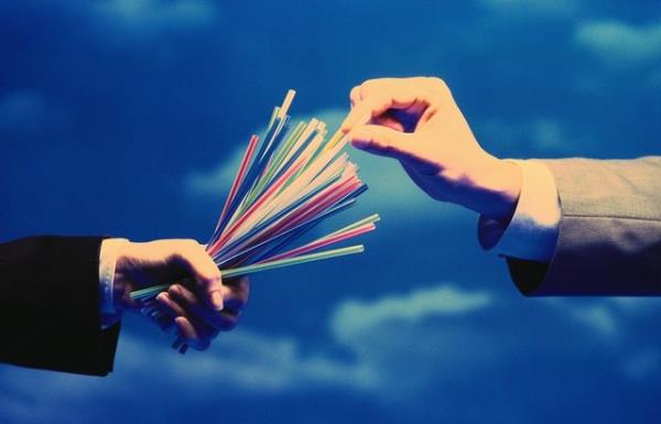 Belki de 'kmaz' Demenin Vaktidir  <br>ans oyunlar umut kapnz olduysa ve bu bir tr alkanlksa bu harcamadan kurtulmann vakti gelmi olabilir. 'Daha ounu kazanacam' telayla yaplan bu harcamalar hayatnzdan karn.