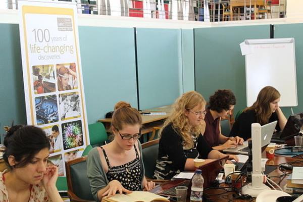 Herhangi bir konu ile ilgili bilgi almak iin Wikipedia, On-line ansiklopedi, eki szlk vb. kullanma<br>  KADIN: 48.8