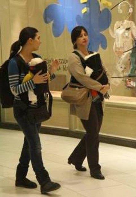 Tuba Bykstn-Onur Saylak ifti ikiz kzlarna Maya ve Toprak isimlerini verdiler.