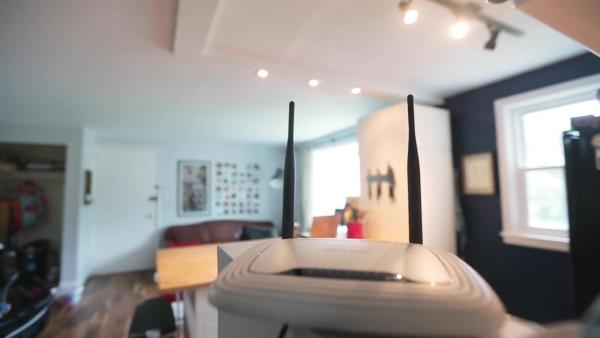 Yapmanz gereken ilk ey modeminizi merkezi bir yere koymanz. nk her tarafa eit oranda sinyal yayar.