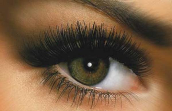 Hasta ya da farkl gz rengi isteyen kii ayn gn hastaneden evine gidebiliyor. Bu implantlar ABD'de eitli kliniklerde hazr.