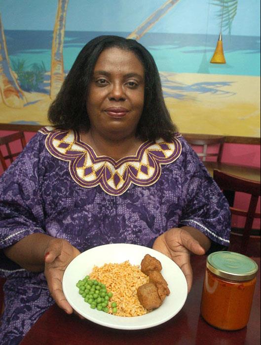 Yada 1 dolara yerel bir lokantada 1 tabak yemek yiyebilirsiniz.