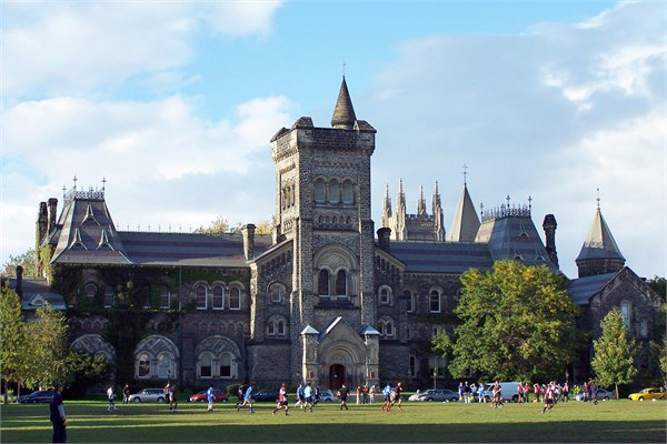 14. Toronto niversitesi