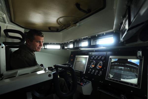 Askeri �st d�zey kaynaklar ise hi�bir z�rhl� arac�n her t�rl� ve miktardaki patlay�c�ya dayan�kl� olarak imal edilemeyece�ini s�yl�yor.