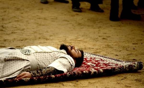 Muhte�em Y�zy�l �ehzade Mustafa Dizide sa��r ve dilsiz cell�tlar taraf�ndan ipek urganla bo�ularak �ld�r�len Mehmet G�nsur'un canland�rd��� karakter.