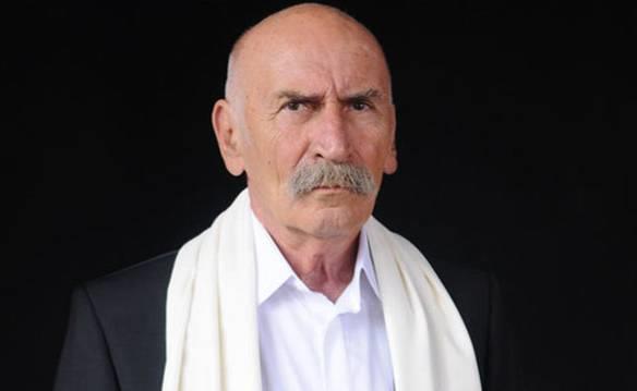 Ezel Ramiz Day� Tuncel Kurtiz'in canland�rd��� karakter. Ger�ek hayatta da Tuncel Kurtiz 2013 y�l�nda kalp krizi nedeniyle hayat�n� kaybetti.