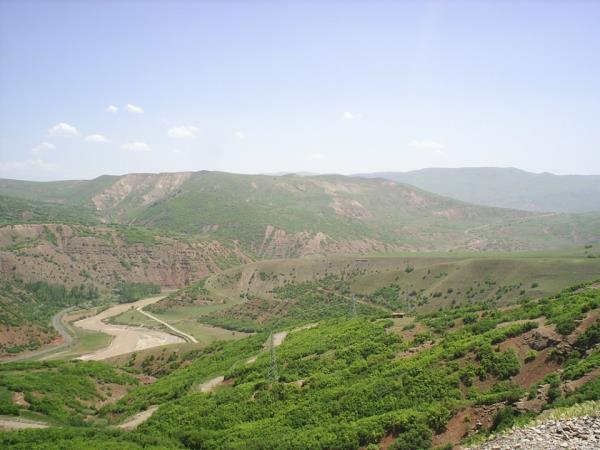 <p><b>B�NG�L</b></p>  <p>  </p>  <p>  1 OSMAN BEYAZTA�</p>  <p>  2 RA�IP T�MEN �LKOKUL SERBEST</p>  <p>  3 �BRAH�M BARAN L�SE GAZETEC�</p>