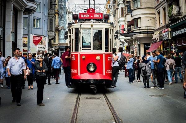 <p><b>�STANBUL 2.b�lge</b></p>  <p>  </p>  <p>  1 EKMELEDD�N MEHMET �HSANO�LU �N�VERS�TE AKADEM�SYEN / D�PLOMAT</p>  <p>  2 CELAL ADAN �N�VERS�TE ORMAN M�HEND�S�</p>  <p>  3 MEHMET KILI� �N�VERS�TE ��ADAMI</p>  <p>  4 MEHMET ASLAN �N�VERS�TE SANAT�I</p>  <p>  5 �ZCAN PEHL�VANLIO�LU �N�VERS�TE AVUKAT</p>  <p>  6 FET� YILDIZ �N�VERS�TE AVUKAT</p>