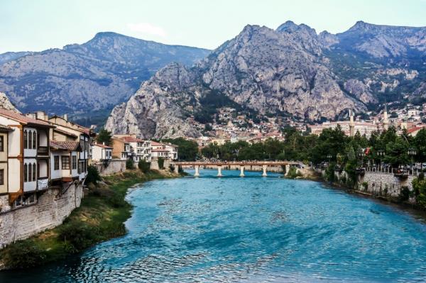 <p>AMASYA</p>  <p>  </p>  <p>  1 MEHMET SARI �N�VERS�TE TUR�ZMC�</p>  <p>  2 G�LSEREN ERTOP�U �N�VERS�TE EMEKL� ��RETMEN</p>  <p>  3 H�SEY�N SAKA L�SE Y�NET�C�</p>