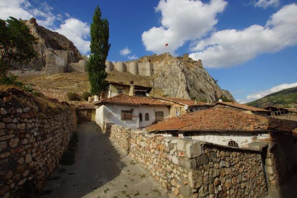 <p><b>TOKAT</b></p>  <p>  </p>  <p>  1 ABDURRAHMAN BA�KAN �N�VERS�TE Z�RAAT M�HEND�S�</p>  <p>  2 MURAT POLAT �N�VERS�TE TUR�ZM ��LETMEC�S�</p>  <p>  3 MUSTAFA AF��N �NVERD� �N�VERS�TE AVUKAT</p>  <p>  4 AYHAN �Z�EL�K �N�VERS�TE EMEKL� B�ROKRAT</p>  <p>  5 �MER SEM�H SARA�O�LU L�SE �ZEL OKUL SAH�B�</p>