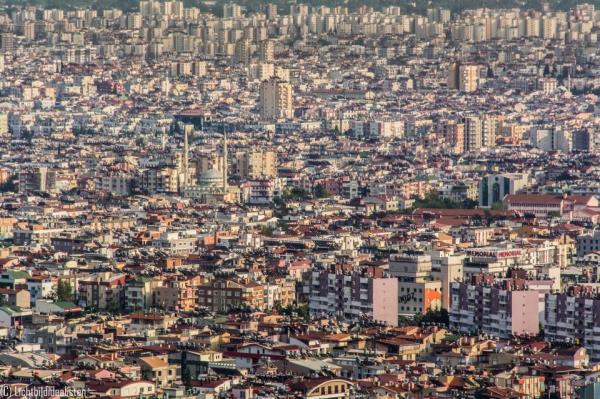 <p><b>ANTALYA</b></p>  <p>  </p>  <p>  1 MEHMET G�NAL �N�VERS�TE ��RET�M �YES�</p>  <p>  2 AHMET SEL�M YURDAKUL �N�VERS�TE TIP DOKTORU</p>  <p>  3 TARKAN AKILLI �N�VERS�TE �N�AAT Y�K. M�H.</p>  <p>  4 CAFER UYAR Y�KSEK OKUL EMEKL� ��RETMEN</p>  <p>  5 G�RAY PARLAK �N�VERS�TE ��ADAMI</p>  <p>  6 CENG�ZHAN G�K�Z �N�VERS�TE AVUKAT</p>  <p>  7 NE�E G�L �N�VERS�TE Y�NET�C�</p>