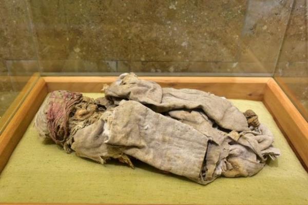 lmden sonra bedeni koruma dncesinin rn olarak ortaya kan mumyalama teknii, tarihi devirler iinde birok ulus tarafndan kullanld.