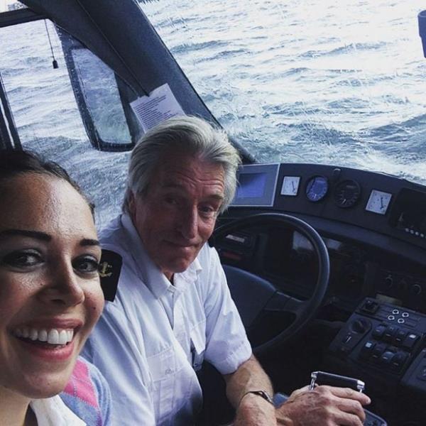 Kanal7'de yaynlanan zlem Tunca ile Dnyay geziyorum programnn da ekimleri Hollanda'da devam ediyor. Amfibs'e binerek birebir otobs iinde deniz heyecann yaayan Tunca, kaptandan nemli bilgiler aktaryor...