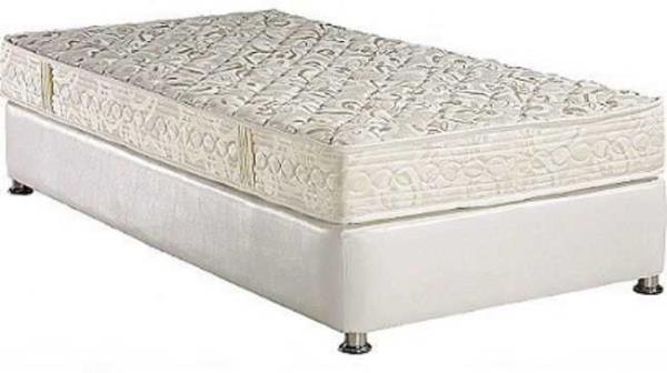 Ortalama bir yatak 10 yl ierisinde arlnn iki katna kar. Bunun sebebi zerinde toz akarlarnn ve bunlarn dklarnn birikmesidir