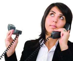 &#8226; Daha birinci telefon zili aldnda telefonun bana dikilir; ama amak iin ikinci kez almasn bekler