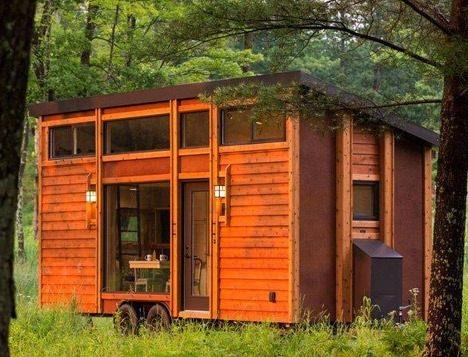 ster scak havalarda doann ortasnda yazlk ev olarak kullann, ister kn da evi olarak... 25 metrekarelik tanabilir bu evin iine aracaksnz.