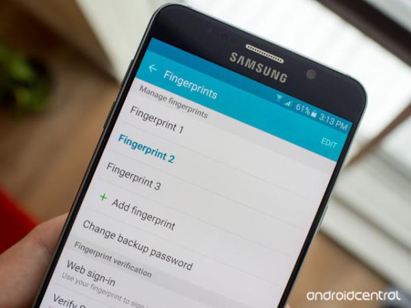 Samsung&#8217;un Galaxy Note 4 ve Galaxy S5 ile balatt parmak izi gvenlik nlemi daha nce kullanclarn neredeyse tm ekran parmaklamalarn gerektiriyordu; ancak S6 ile bu durumdan kurtulan Samsung, Note 5&#8217;te de bu tek dokunulu sensr kulland