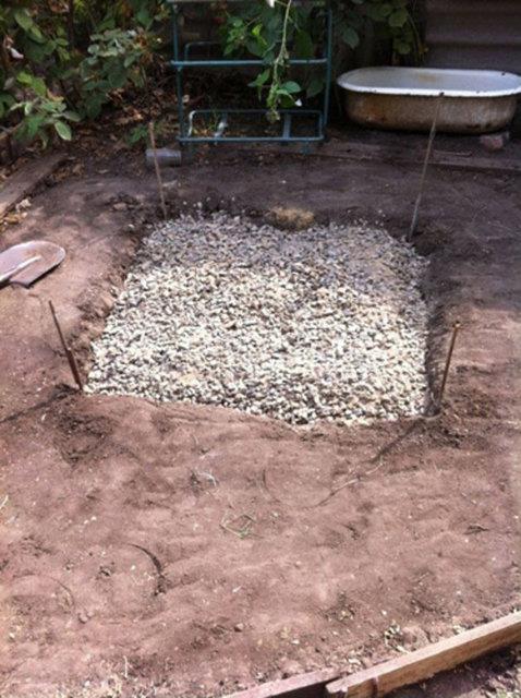 Keyfine dkn bir kii evinin bahesine mangal yapt...