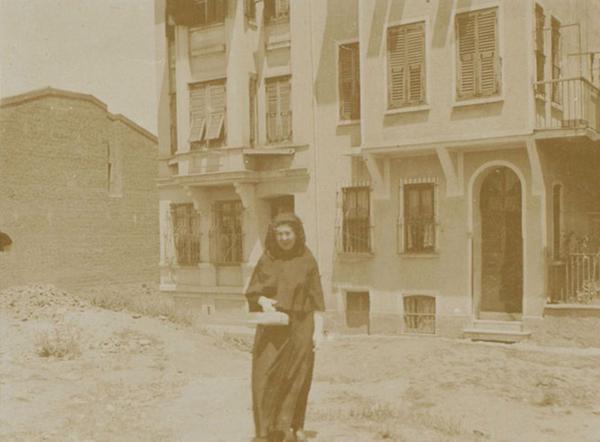 Osmanl Dnemi stanbul`da Bir Kadn, 1913