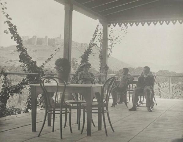 Efes`de Bir Kadn Turist, 1900`ler