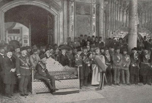 Sultan Mehmed Vahdeddin`in Tahta Geii, 1918