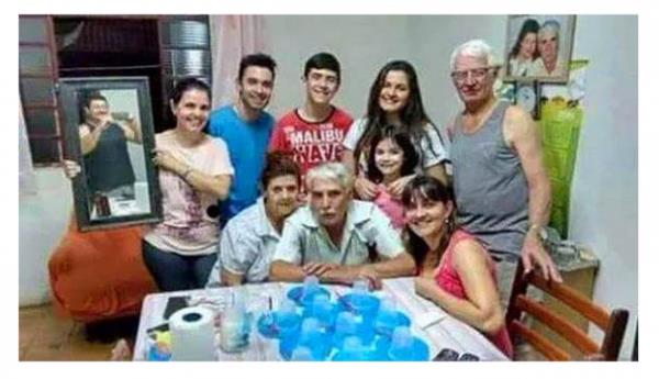 4. Aile fotorafnda eksik olmasn