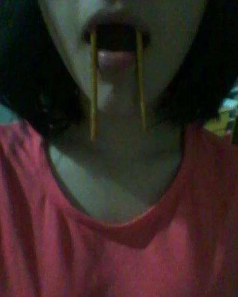 9. Aza ubuk krakerden di