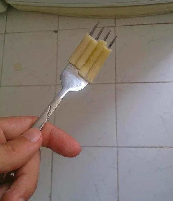 11. Makarnay atala takmak