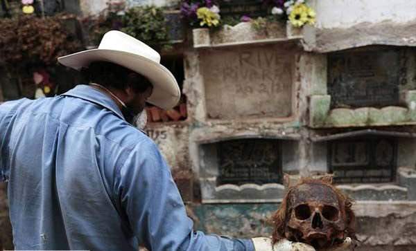 Ancak ilgili mercilerin bu uygulamaya son vermeye niyeti yok.