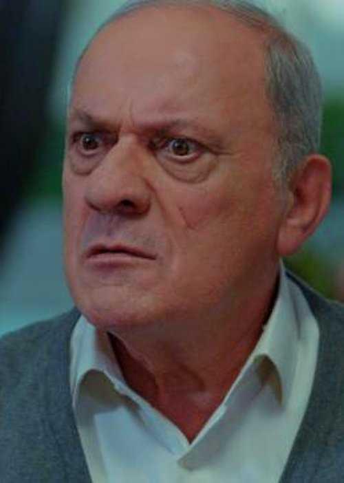 Fiko'nun bandan belas eksik olmayan aabeyi Cevdet olarak tandmz Metin ekmez, Kaderimin Yazld Gn dizisinde rol alyor.